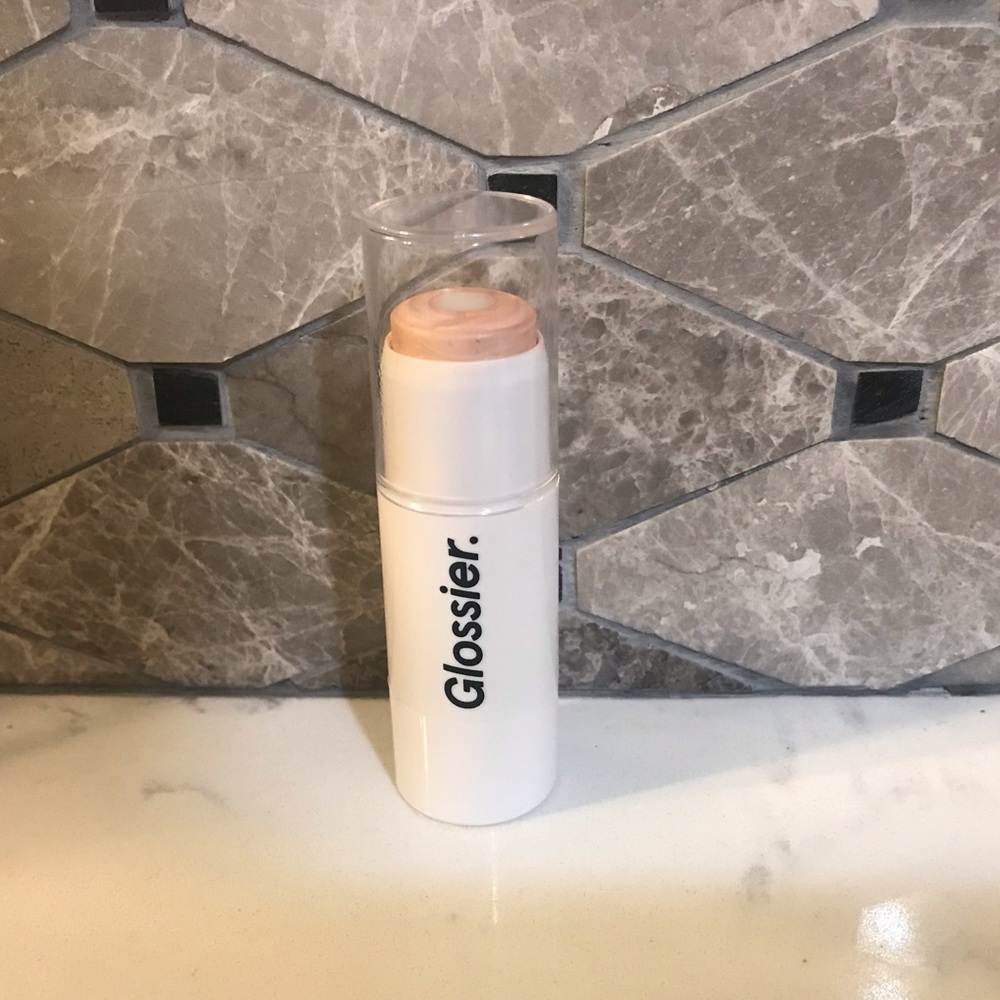 Glossier Quartz Haloscope